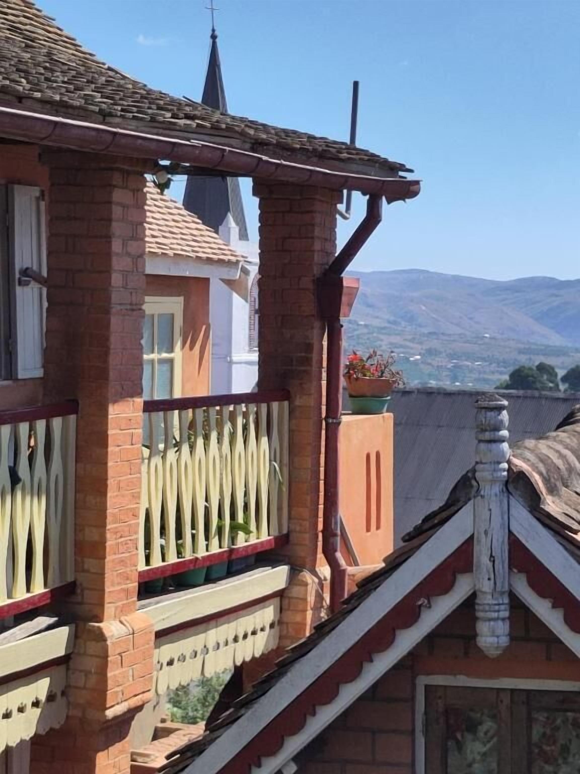 Basic Twin Room, Balcony, Mountain View | Balcony