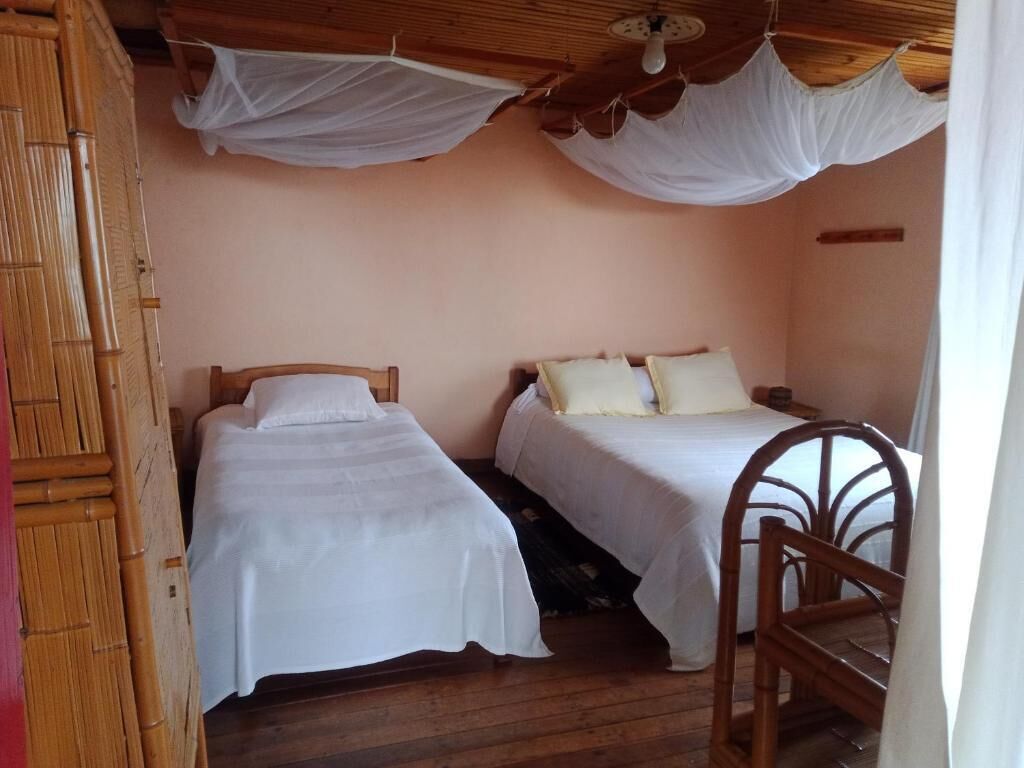 Basic Twin Room, Balcony, Mountain View