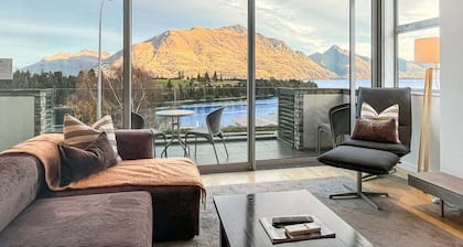 Iconic Lake View Apt | Ski Lockers