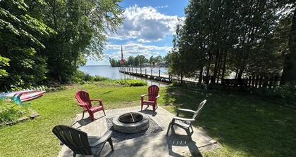 Waterfront comfort and space—your ideal family getaway or work vacation awaits !