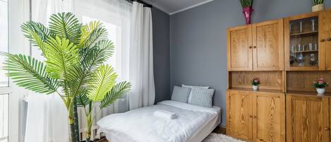 مكواة/لوح كي وواي فاي وملاءات أسرّة