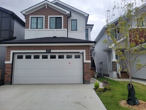 Exterior - FULL HOUSE (3 beds)-A place fully feel like home (Regina)