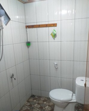Bathroom - Cozzy Dira Cottage Pangalengan (Jawa Barat)