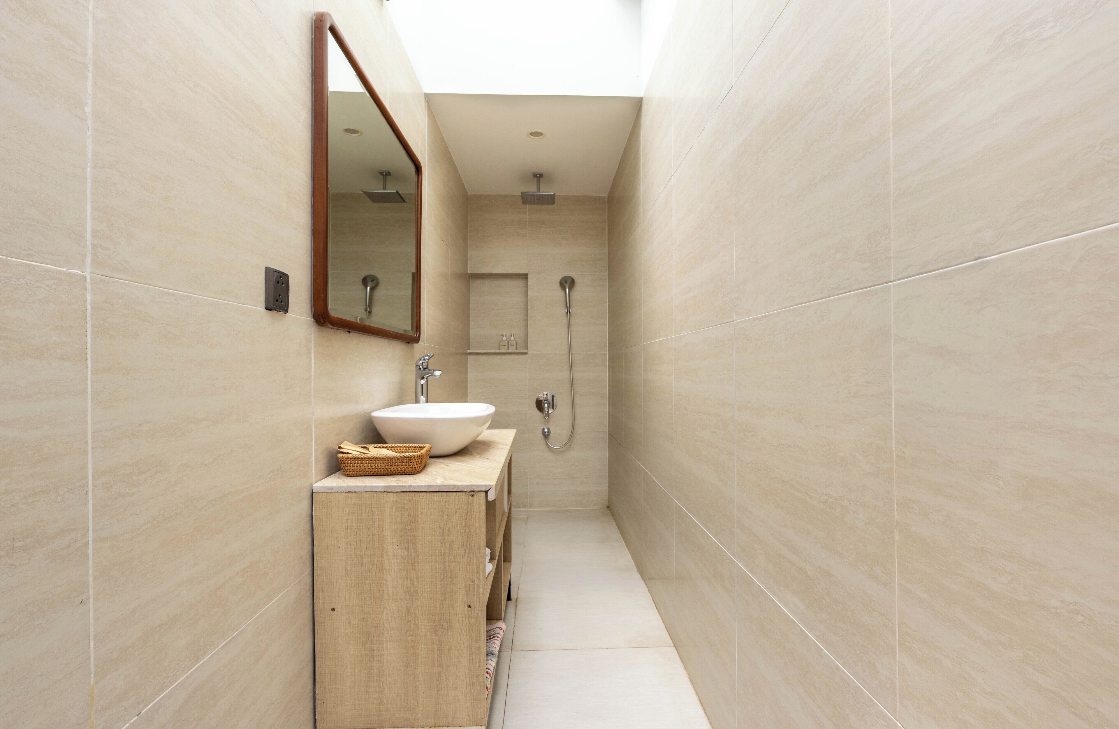 Biệt thự, 4 phòng ngủ, hồ bơi riêng, quang cảnh biển | Phòng tắm | Đồ dùng nhà tắm miễn phí, máy sấy tóc, dép đi trong nhà 