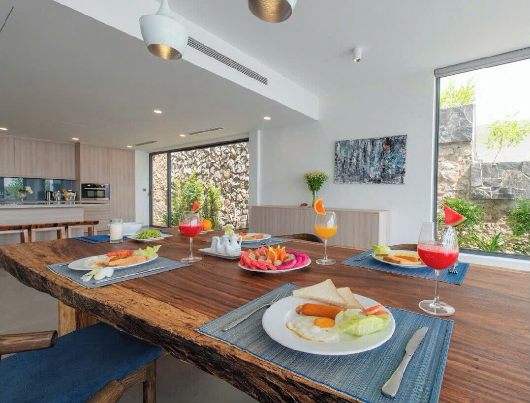 Villa, 4 Schlafzimmer, eigener Pool, Strandnähe | Speisen