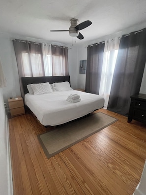 Room - Quaint 2-bedroom cottage in the Historic Northwood District of West Palm Beach (West Palm Beach)