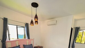 Gambar tidak terklasifikasi, 5 dari 16, tombol