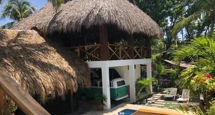 The Beach Break Hotel El Zonte