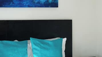 Chambre, 1 grand lit, vue jardin | Wi-Fi gratuit