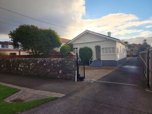 Exterior - Entire home in Greenlane (Auckland)