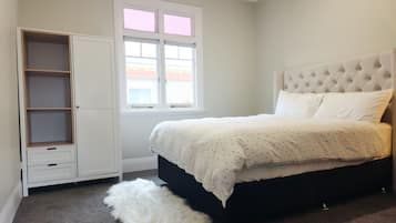 3 bedrooms, free WiFi, bed sheets