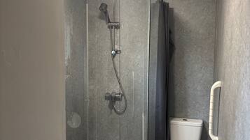 Shower, towels