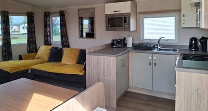 3 bedroom caravan Heacham by amenities