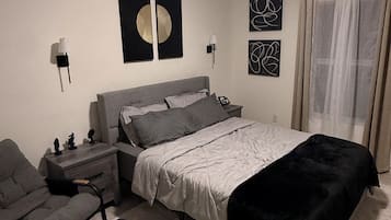 3 bedrooms, iron/ironing board, WiFi, bed sheets