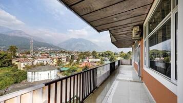 Deluxe Double Room, Balcony, Mountain View | Property grounds