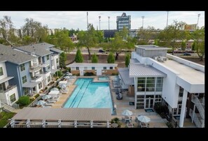 Pool - Charming 2-bedroom townhome with AC in perfect West Sacramento (West Sacramento)