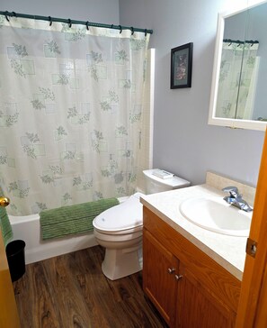 Bruser, bidet, håndklæder, Sæbe
