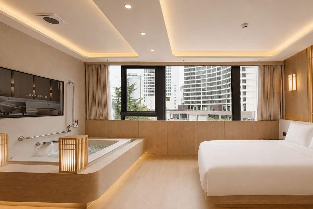 Chambre Double, vue ville | Rideaux occultants, fer et planche à repasser, Wi-Fi gratuit