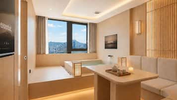 Private Spa Suite - Plaza View | Vue de la chambre