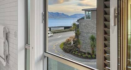 Queenstown Studio with Lake & Mountain Glimpses