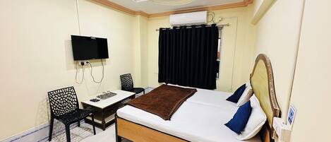 Classic Double or Twin Room