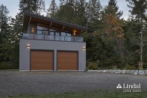 Exterior - Two Bottles Inn (Palisade)