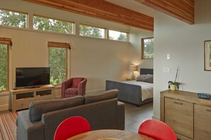Interior - Two Bottles Inn (Palisade)