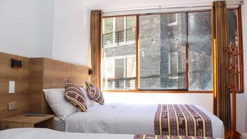 Comfort Triple Room, City View | Premium bedding, free WiFi, bed sheets