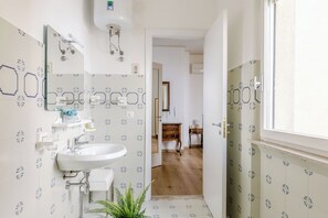 Bathroom - Italian Experience- CasaBianca (Lido Di Fermo)