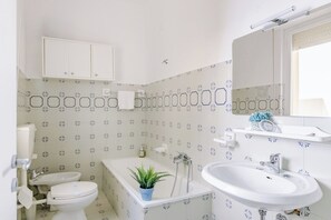 Bathroom - Italian Experience- CasaBianca (Lido Di Fermo)