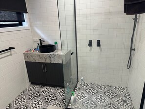 Bathroom - Taylor bay water sport playground (Taylor Bay)