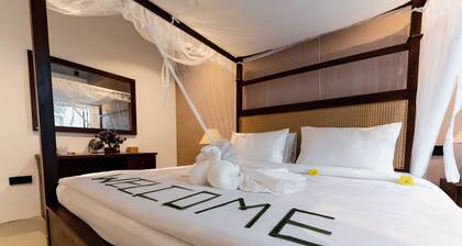 The Embrace Luxury Villa - Hiriketiya