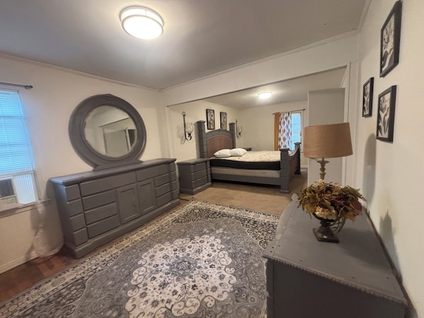 3 Schlafzimmer, Bügeleisen/Bügelbrett, WLAN, Bettwäsche