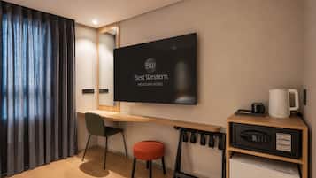 Superior Twin Room, City View | In-room safe, desk, laptop workspace, blackout drapes