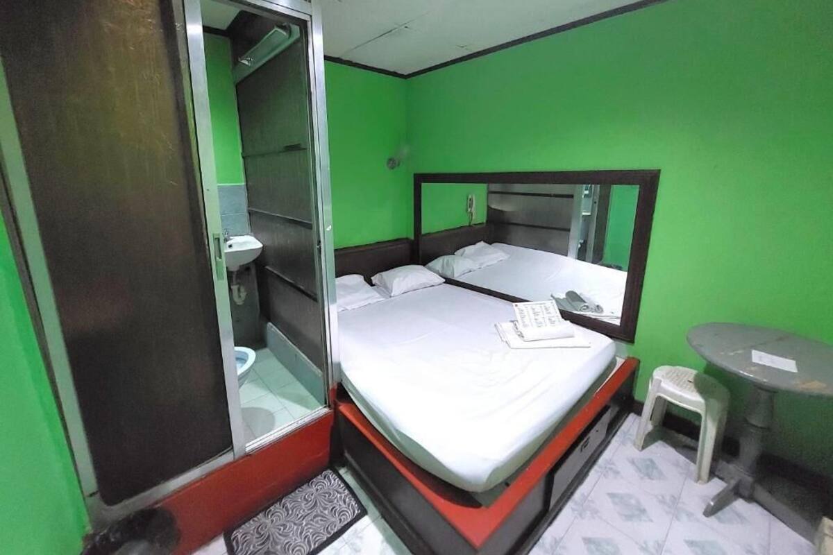 Economy Double Room | Peti besi dalam bilik, Wi-fi percuma 