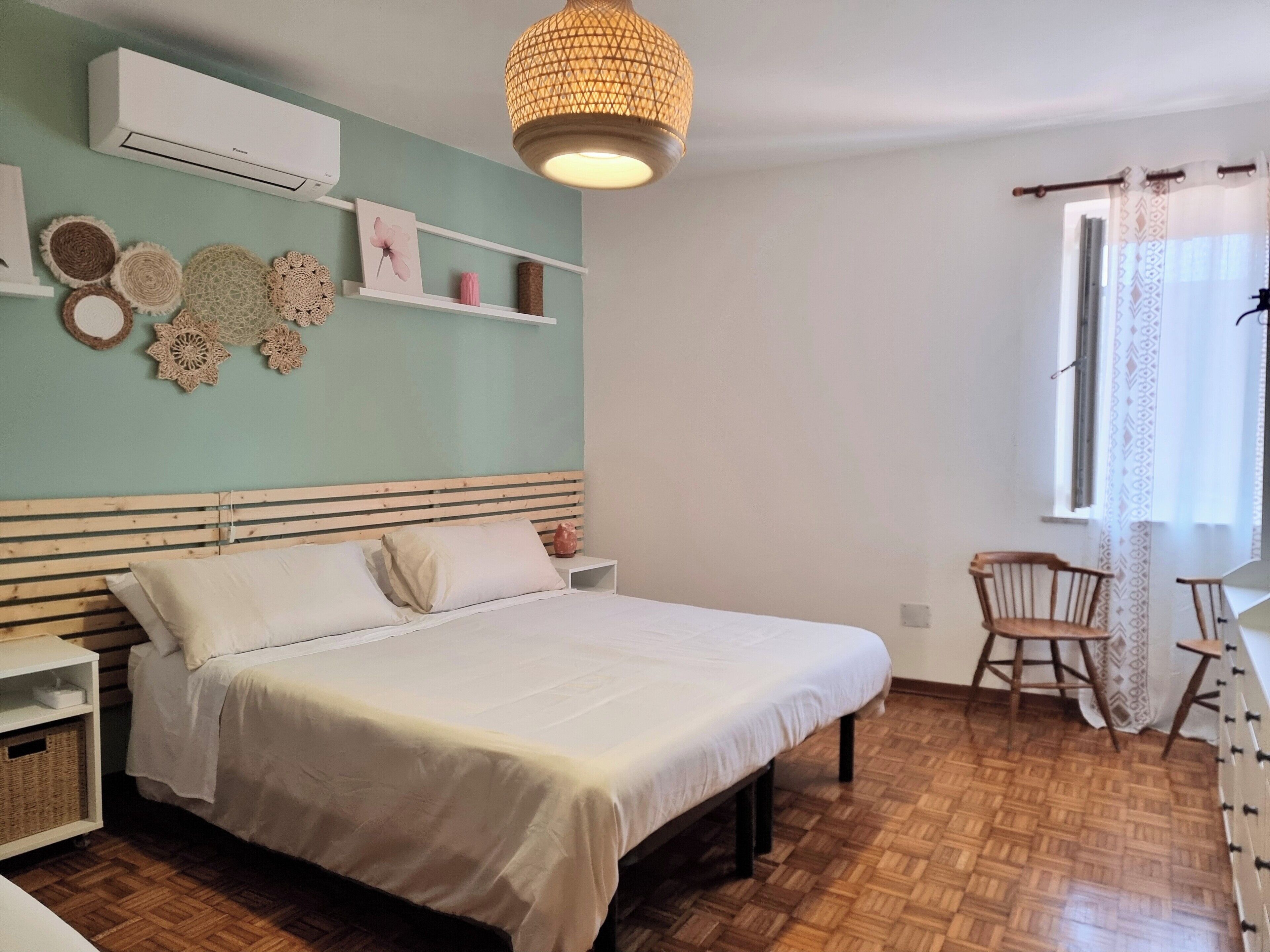 Ferros/tábuas de passar roupa, Wi-Fi, roupa de cama