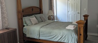 3-bedroom house in Cantonment