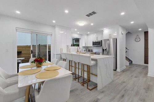 Calgary Downtown Guest House