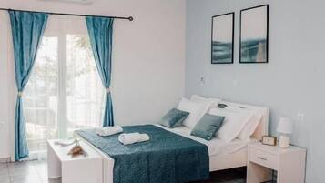In-room safe, iron/ironing board, free WiFi