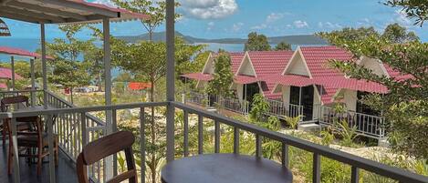 Classic Double Room, Balcony, Sea View | Outdoor dining