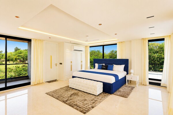 Elivaas Privé Ask Farms Pet-friendly - Gurugram