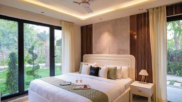 Luxury Villa | Iron/ironing board, free WiFi