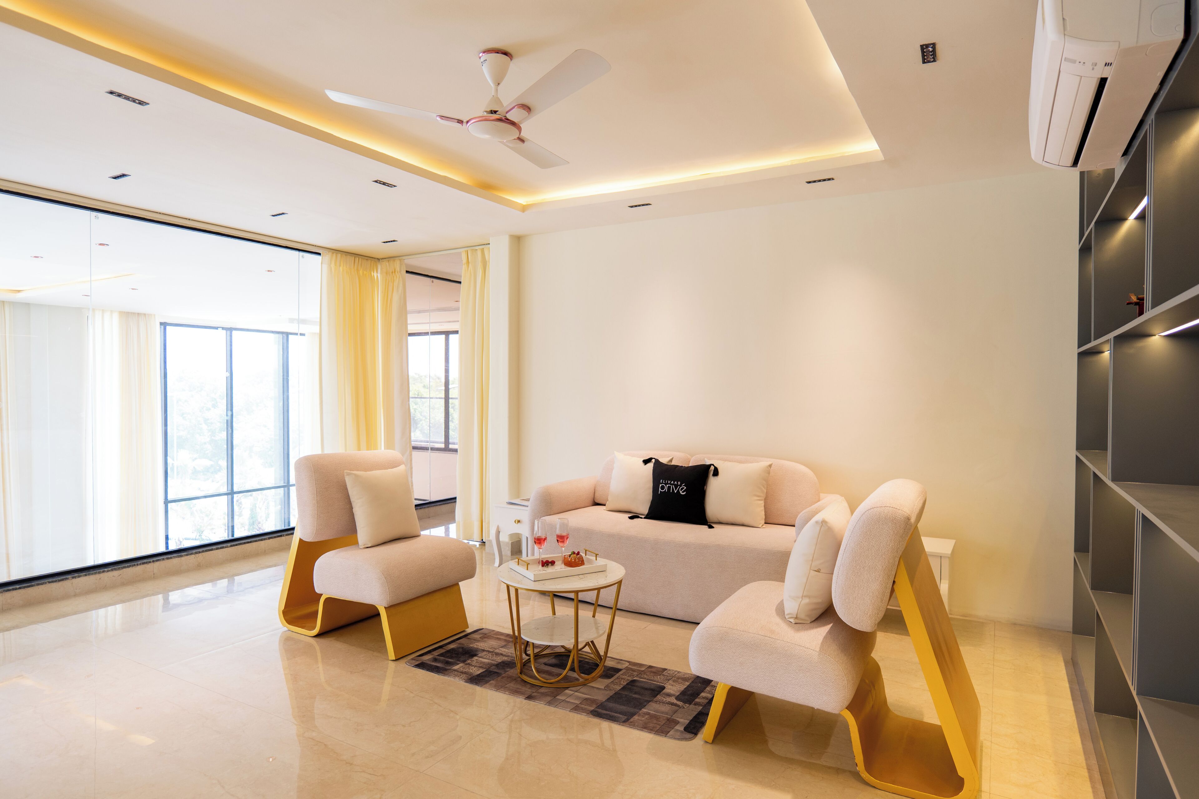 Luxury Villa | Living area