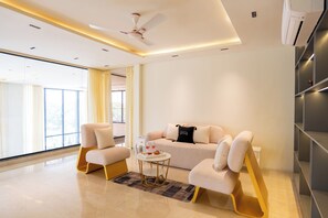 Luxury Villa | Living area - ELIVAAS privé ASK Farms Pet-friendly (Gurugram)