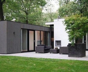 House | Exterior - Holiday Home in Otterlo With Terrace (Otterlo)