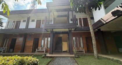 Jayagiri Inn