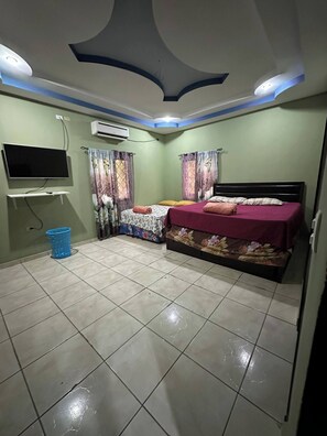 Room - Casa Playa Cieneguita (Puerto Cortes)