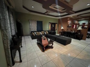 Living area - Casa Playa Cieneguita (Puerto Cortes)