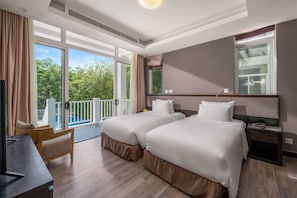 Villa, 6 Bedrooms, Private Pool, Beachside | Desk, blackout curtains, soundproofing, iron/ironing board - Premier Village Da Nang by KayStay (Ngũ Hành Sơn)