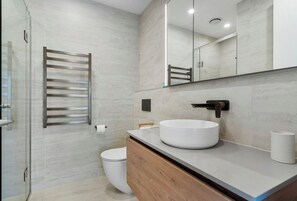 Bathroom - Elegant Remuera 2BDR Retreat Prime Location (Auckland)